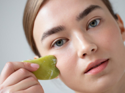 Aloe vera for facial spots